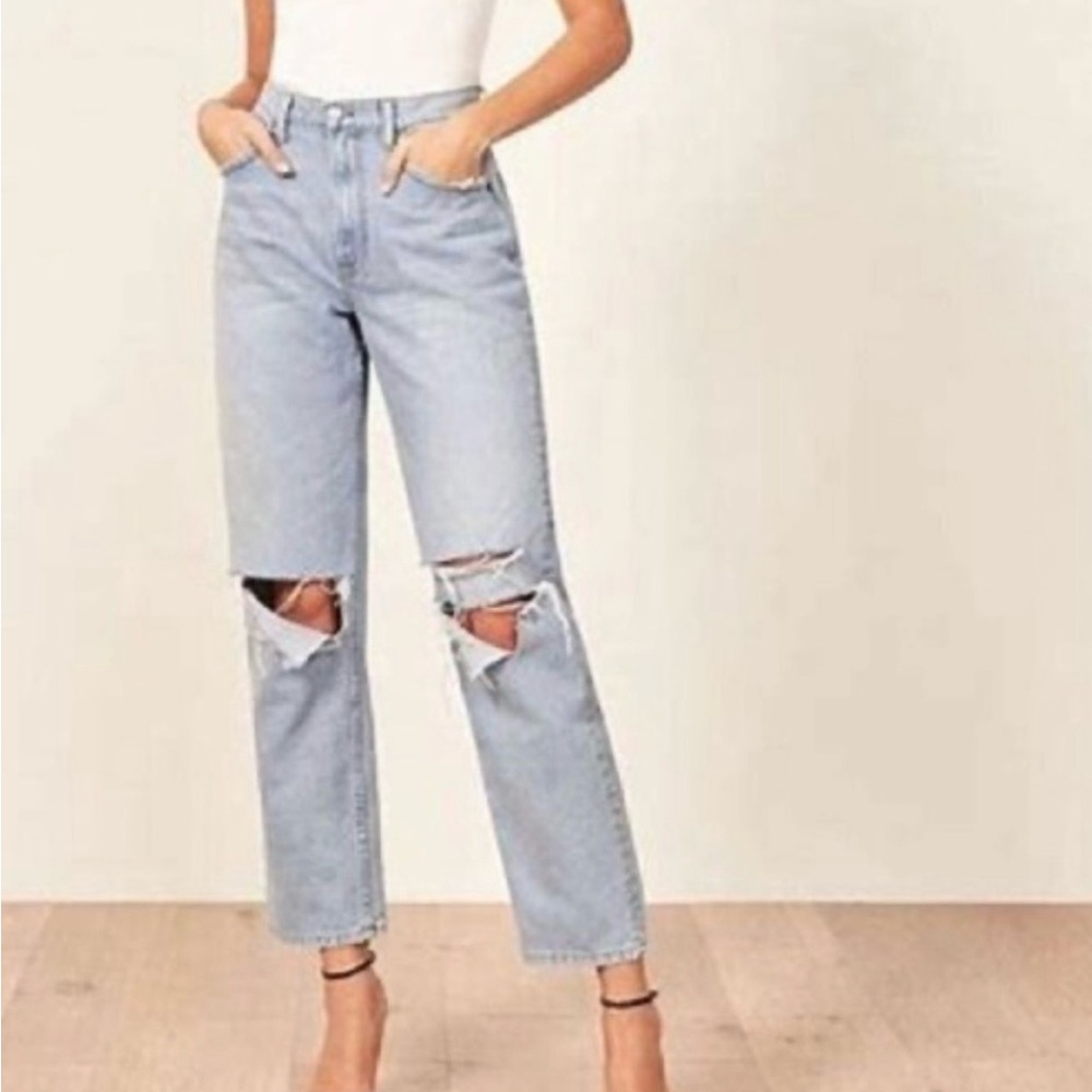 Reformation | Dawson Relaxed Jean in Skye Destroyed Wash | Size 25